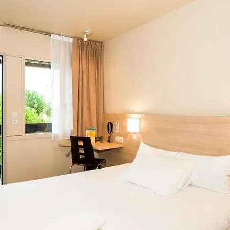 Hotel The Originals Access Bordeaux Aéroport Mérignac