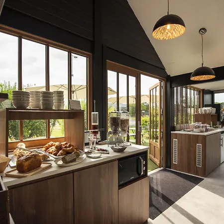 Hotel The Originals Access Bordeaux Aéroport Mérignac