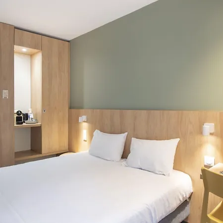 Hotel The Originals Access Bordeaux Aéroport