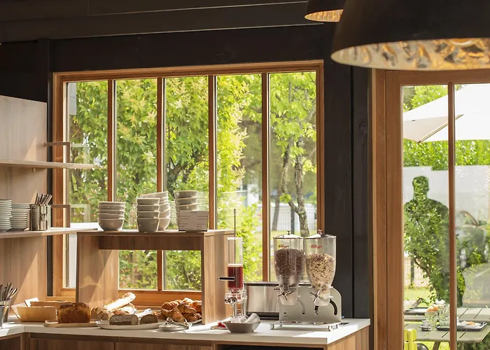 Otel The Originals Access Bordeaux Aeroport 2*